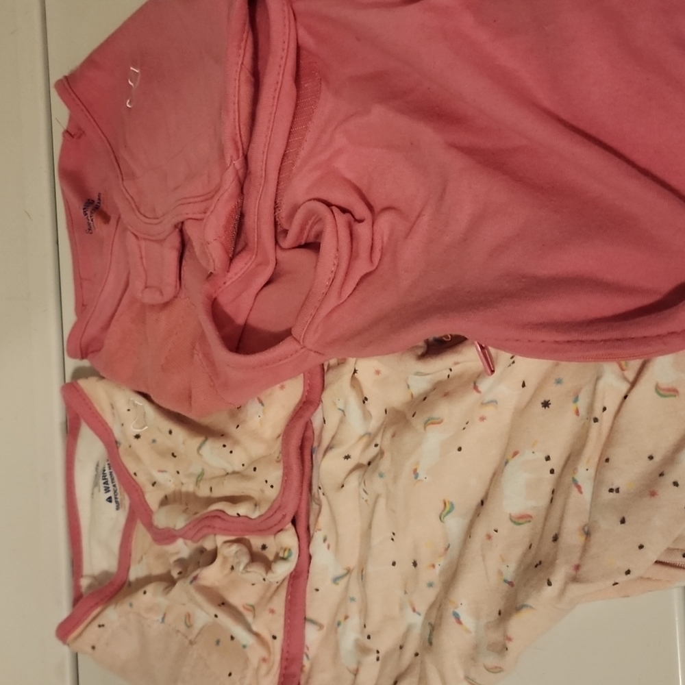 2 Swaddle Me velcro